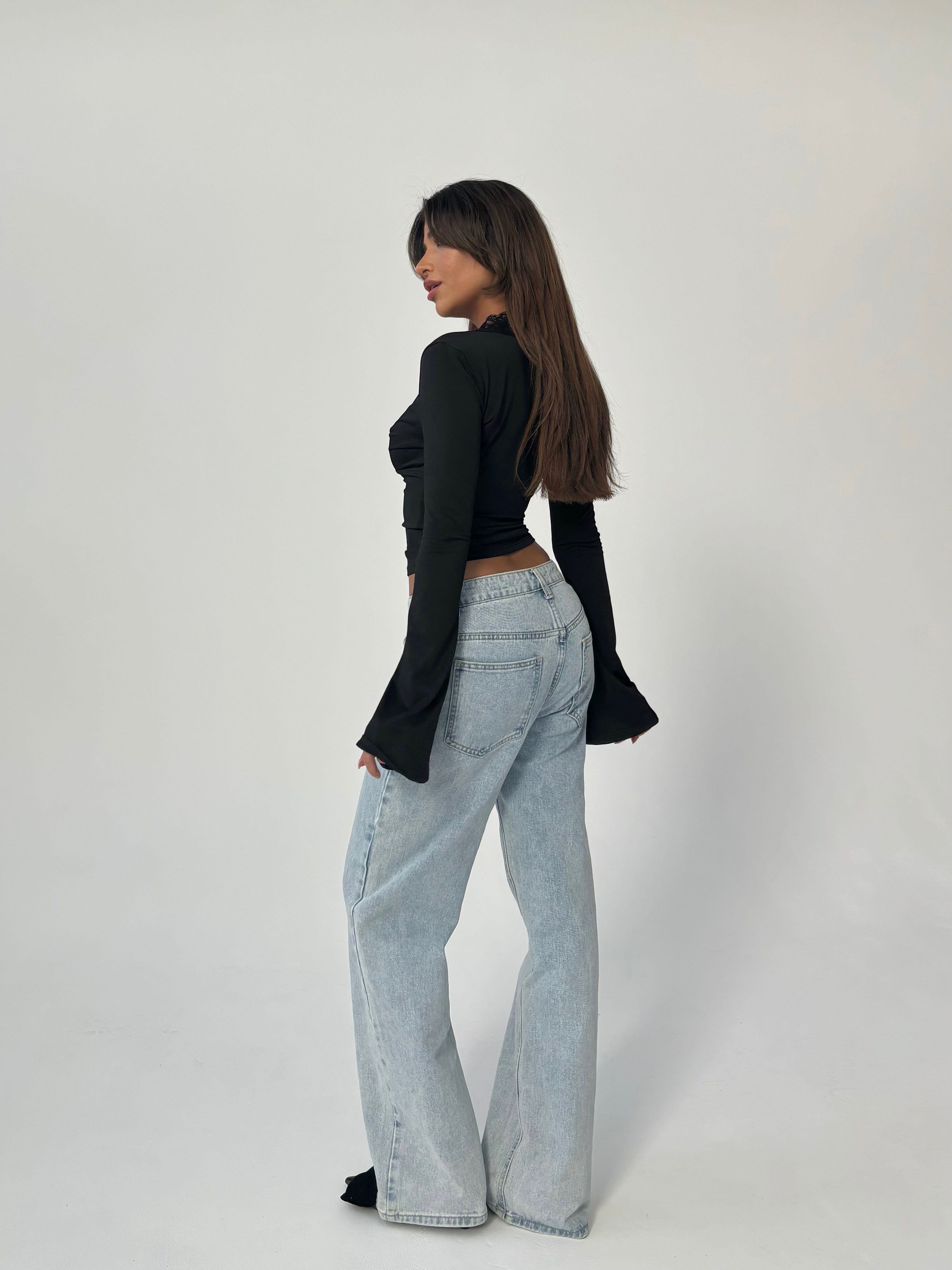 LYRA | Lace V-Neck Knit Top